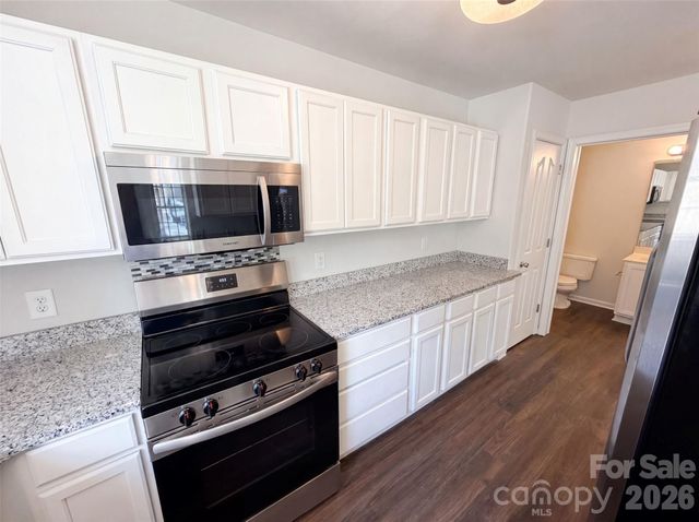 3831 Mohawk Court, Charlotte, NC 28215