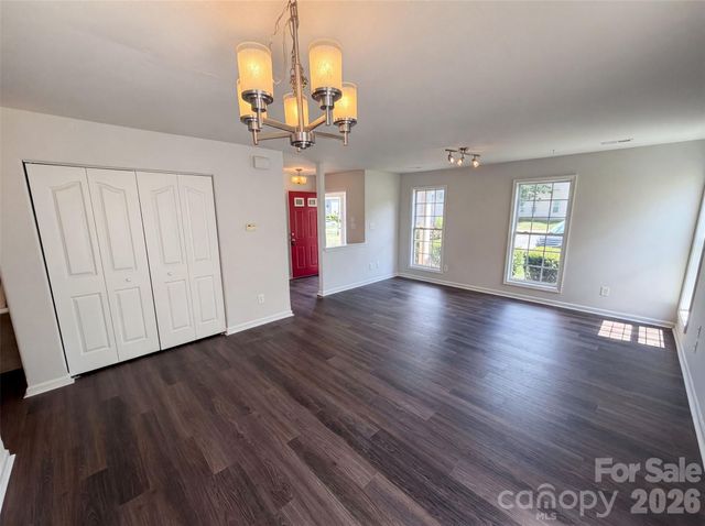 3831 Mohawk Court, Charlotte, NC 28215