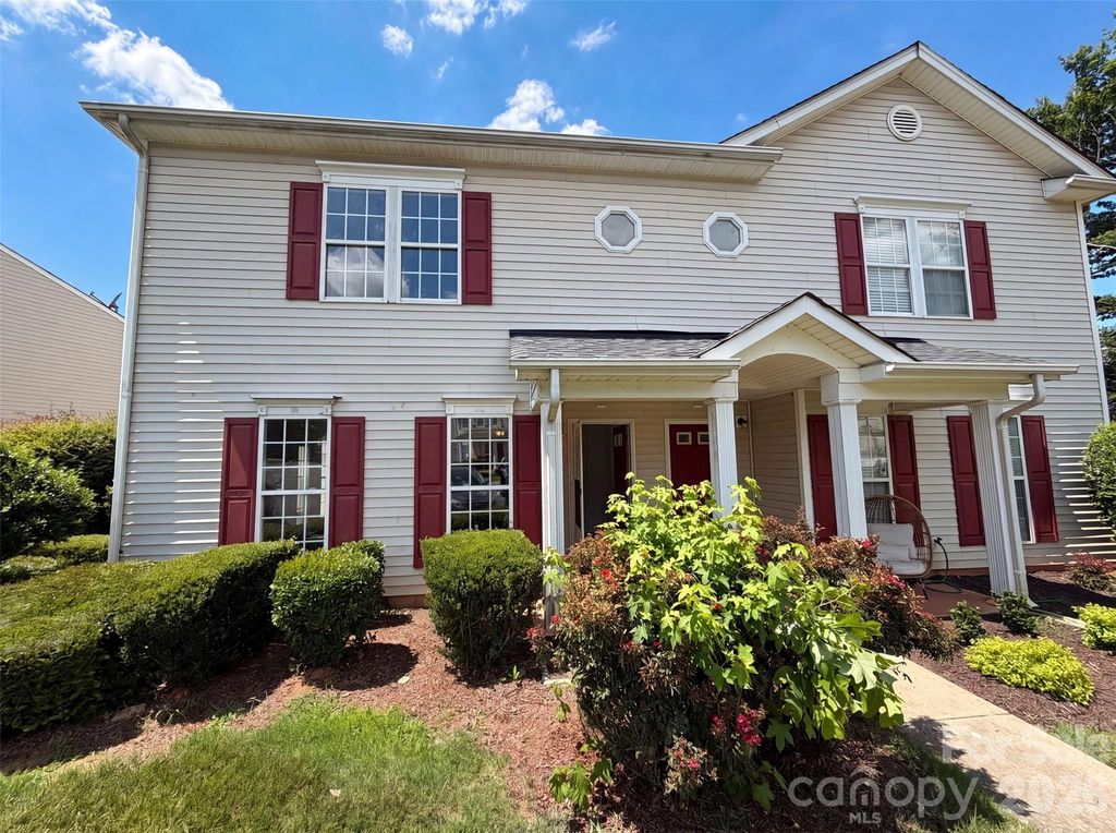3831 Mohawk Court, Charlotte, NC 28215