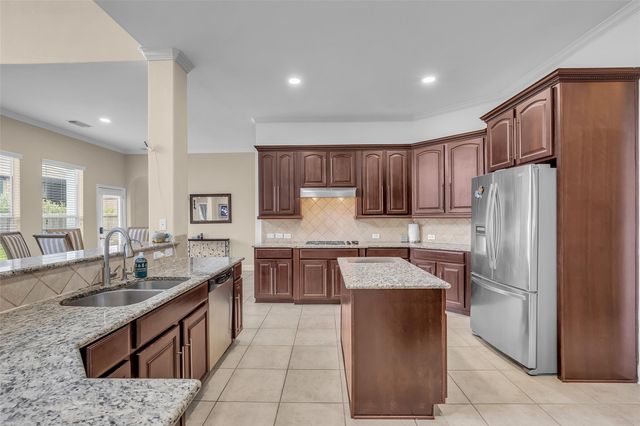 3314 Sussex Way, Friendswood, TX 77546