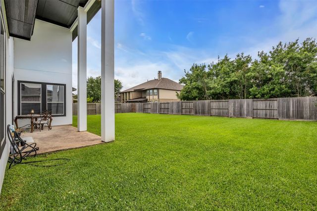 3314 Sussex Way, Friendswood, TX 77546