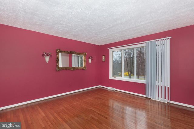 2202 GREEN HAVEN WAY, Hampstead, MD 21074