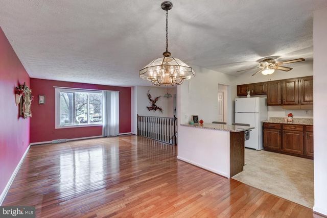 2202 GREEN HAVEN WAY, Hampstead, MD 21074