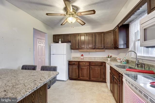 2202 GREEN HAVEN WAY, Hampstead, MD 21074