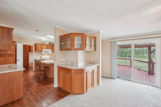 250 Wharton Rd, Kerrville, TX 78028