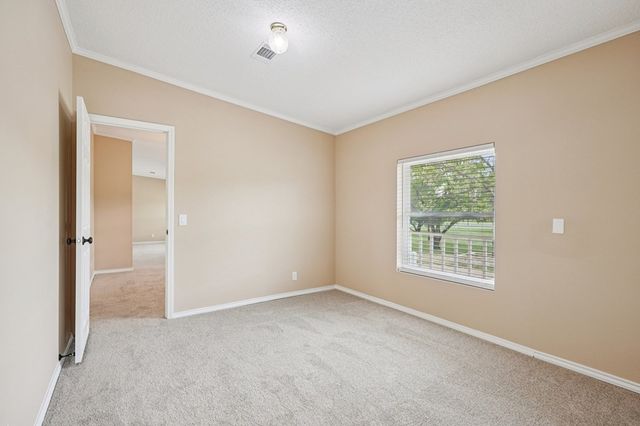 250 Wharton Rd, Kerrville, TX 78028