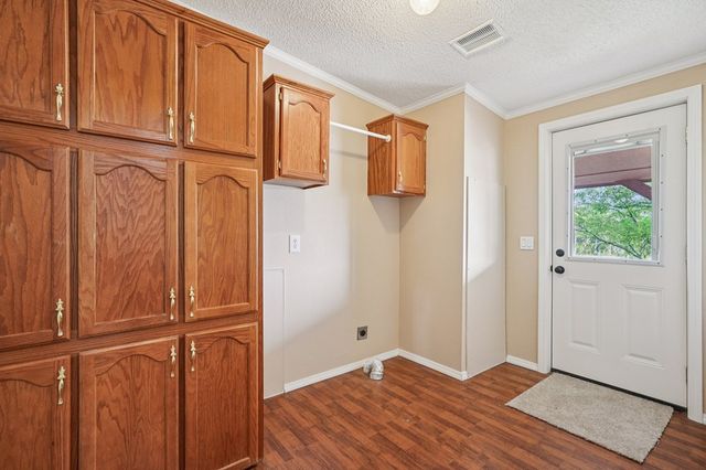 250 Wharton Rd, Kerrville, TX 78028