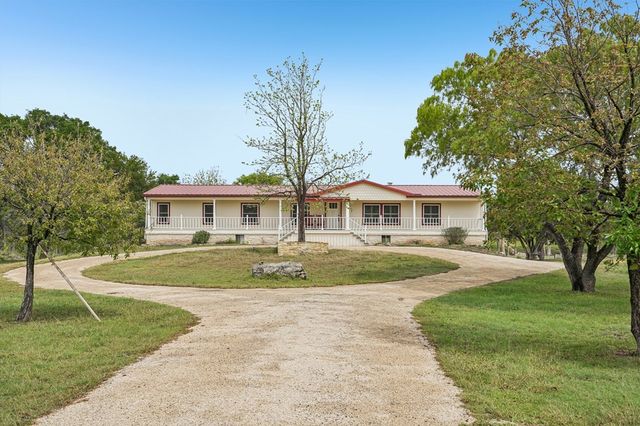 250 Wharton Rd, Kerrville, TX 78028