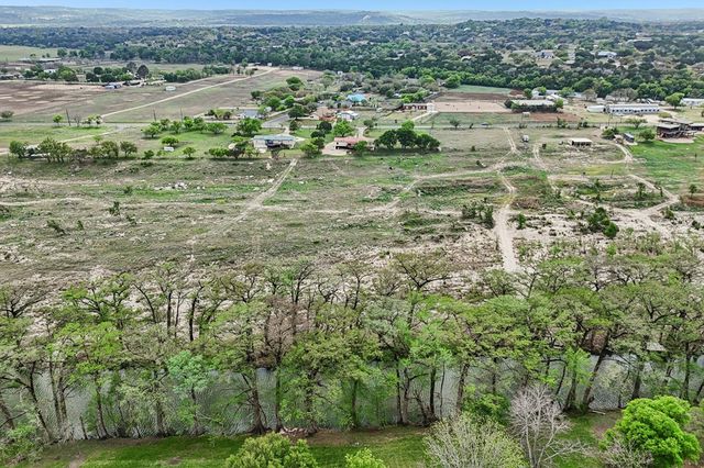 250 Wharton Rd, Kerrville, TX 78028