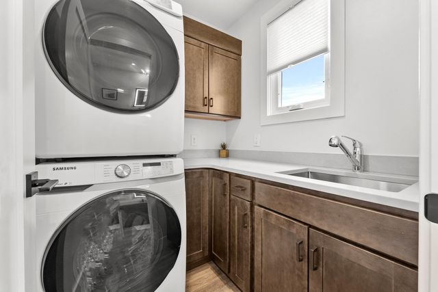 200 Gillis Street, Traverse City, MI 49684