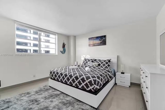 4001 S Ocean Drive 5J, Hollywood, FL 33019