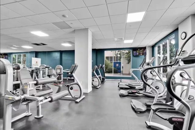 4001 S Ocean Drive 5J, Hollywood, FL 33019