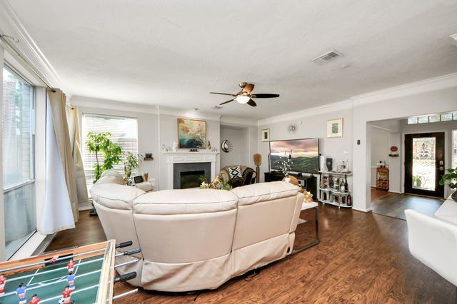 3515 Shadowside Court, Houston, TX 77082