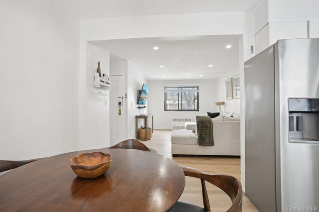 23 Lawrence Drive A, White Plains, NY 10603