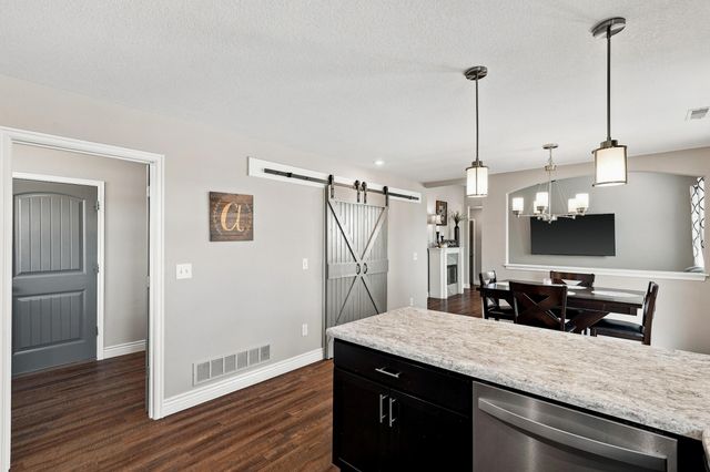 2304 CONTESSA LP, Columbia, MO 65202