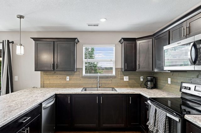 2304 CONTESSA LP, Columbia, MO 65202