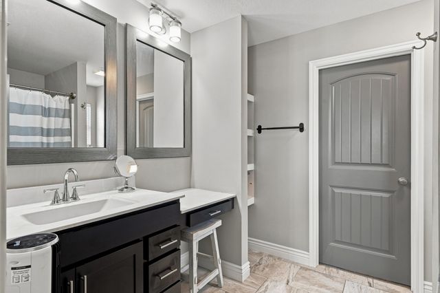 2304 CONTESSA LP, Columbia, MO 65202