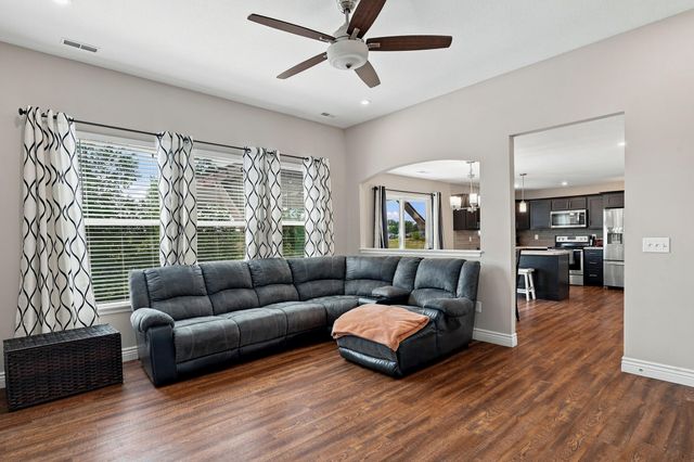 2304 CONTESSA LP, Columbia, MO 65202