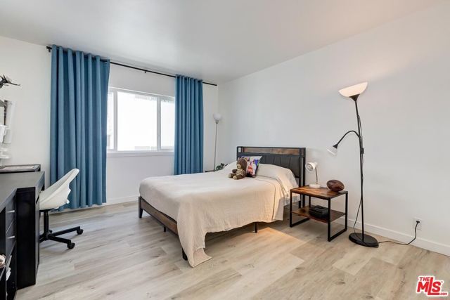 5376 Fairview Boulevard 102, Los Angeles, CA 90056