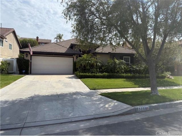 328 Selkirk, Corona, CA 92881