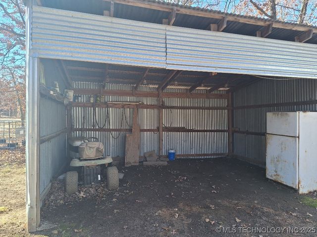 14 Hopi Lane, Checotah, OK 74426