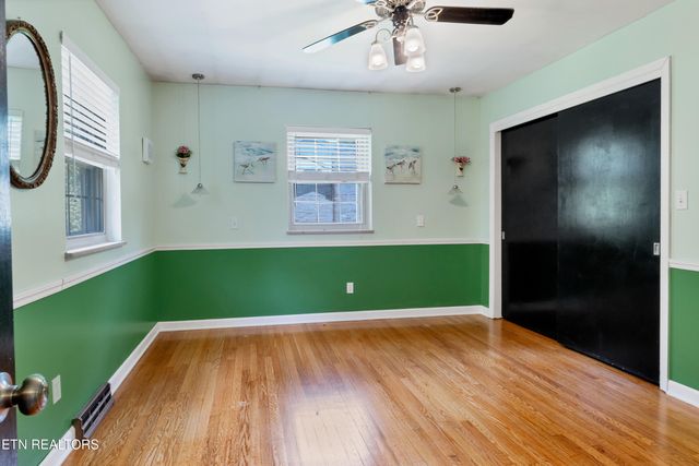 898 W Cunningham St, Alcoa, TN 37701