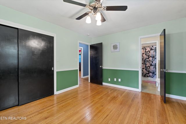 898 W Cunningham St, Alcoa, TN 37701