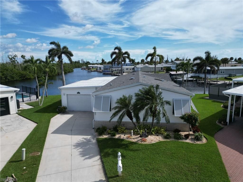 17741 Canal Cove CT, FORT MYERS BEACH, FL 33931 — photo 2