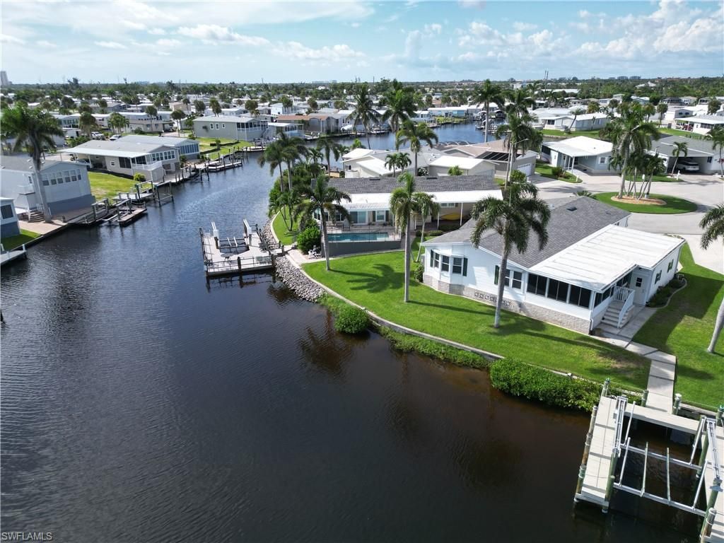 17741 Canal Cove CT, FORT MYERS BEACH, FL 33931 — photo 4