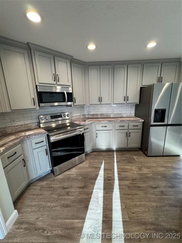 122 Bluebird Lane, Mcalester, OK 74501