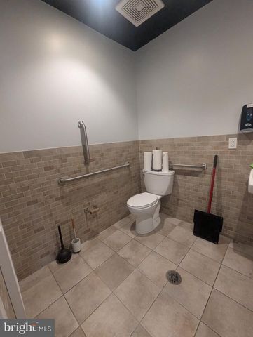 1125-27 E PASSYUNK AVE, Philadelphia, PA 19147