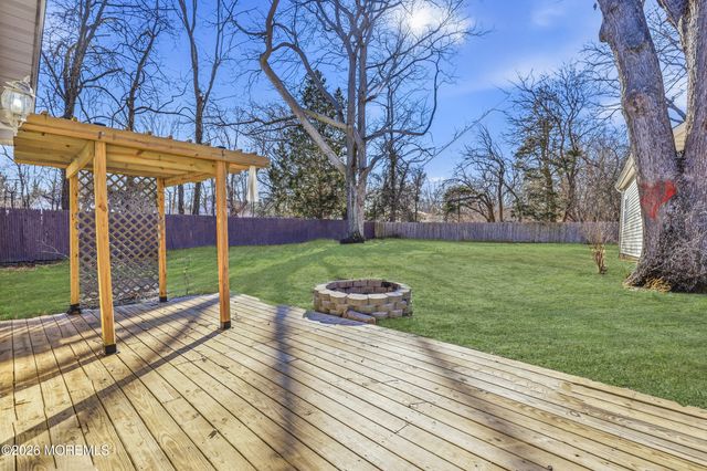 542 Burke Road, Jackson, NJ 08527