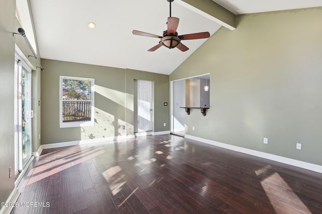 542 Burke Road, Jackson, NJ 08527