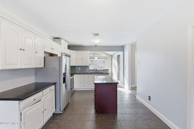 542 Burke Road, Jackson, NJ 08527