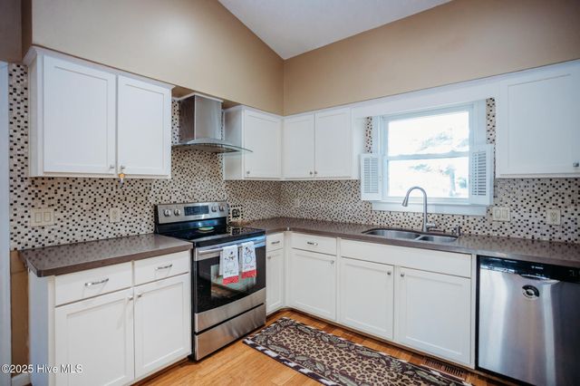 2302 Kelly Place N, Wilson, NC 27896