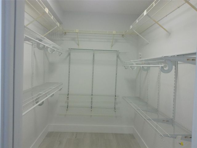 6085 N Sabal Palm Boulevard 109, Tamarac, FL 33319