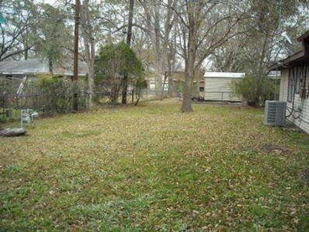 231 Gruss Drive, Houston, TX 77060