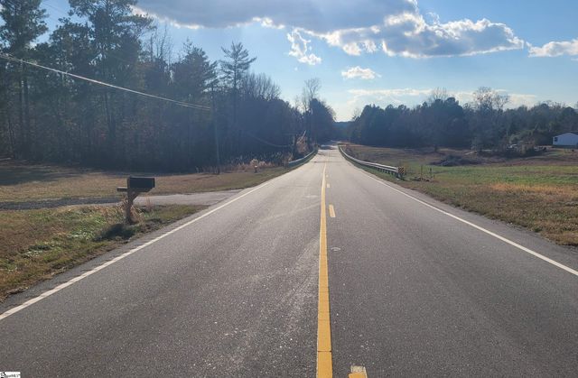 1414 Cooley Bridge Road, Belton, SC 29627