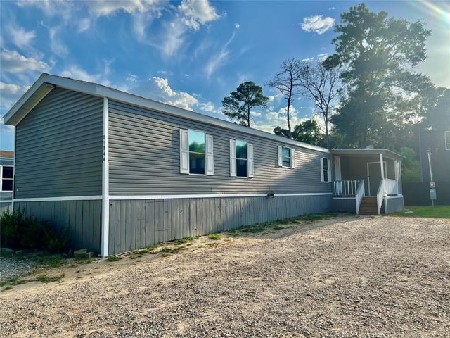21044 S Sabine Drive 16, New Caney, TX 77357