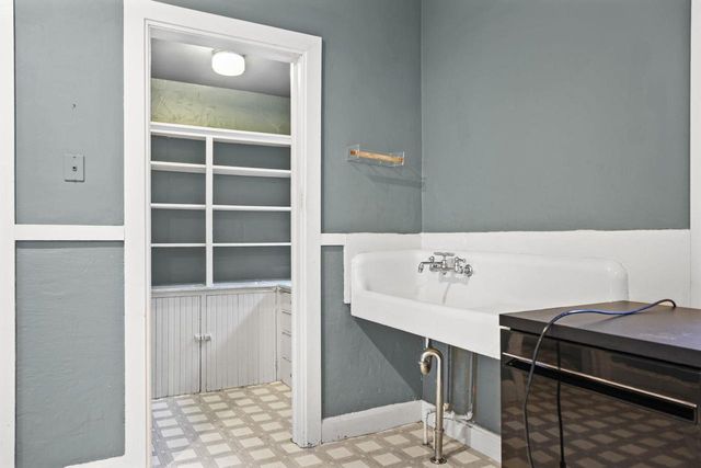 407 Rogers Street, Madison, WI 53703