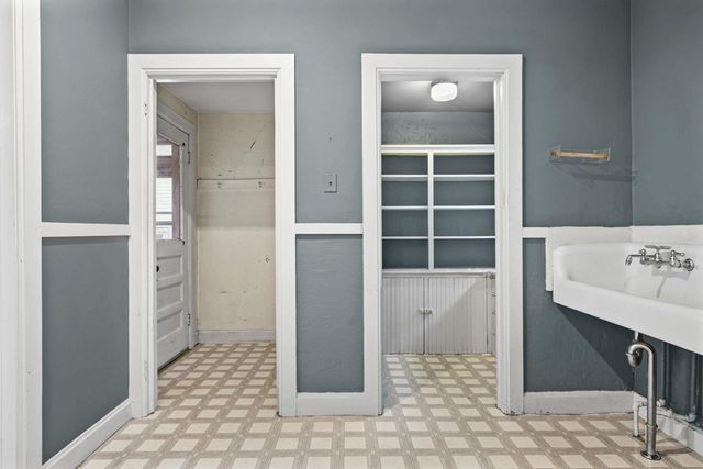 407 Rogers Street, Madison, WI 53703