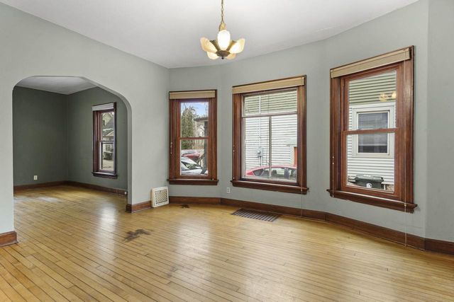 407 Rogers Street, Madison, WI 53703