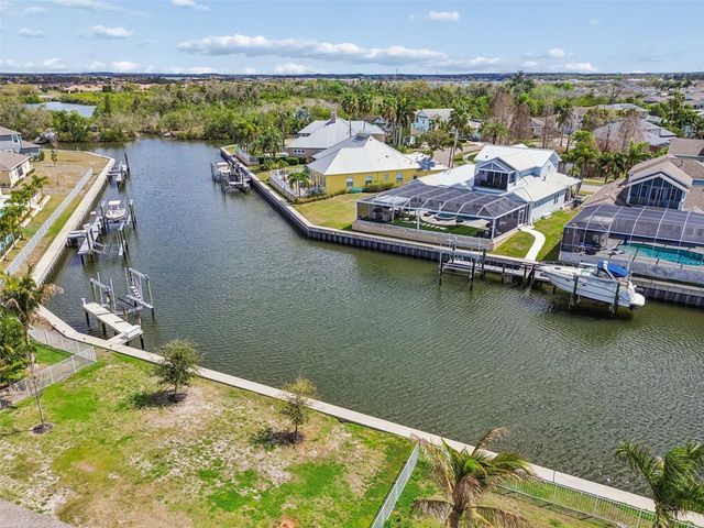 958 SIGNET DRIVE, Apollo Beach, FL 33572