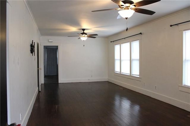 4075 Parkview Drive, Frontenac, KS 66763