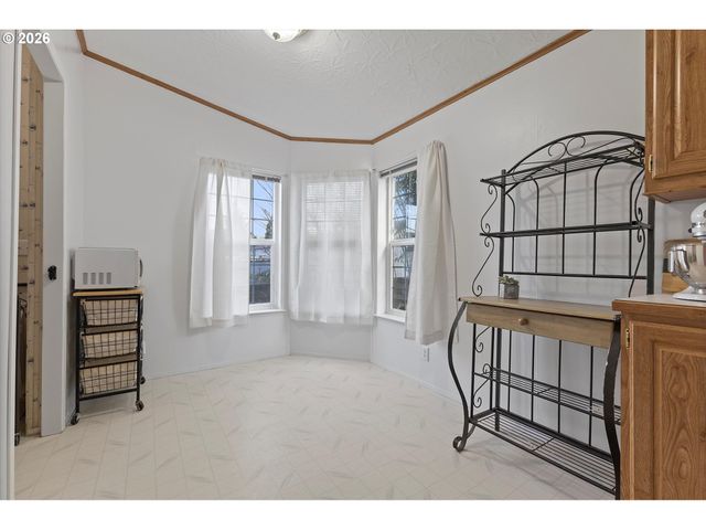 32935 Sw OAKVIEW Ct, Cornelius, OR 97113