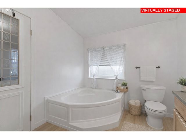 32935 Sw OAKVIEW Ct, Cornelius, OR 97113