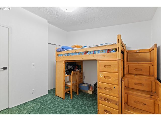 32935 Sw OAKVIEW Ct, Cornelius, OR 97113