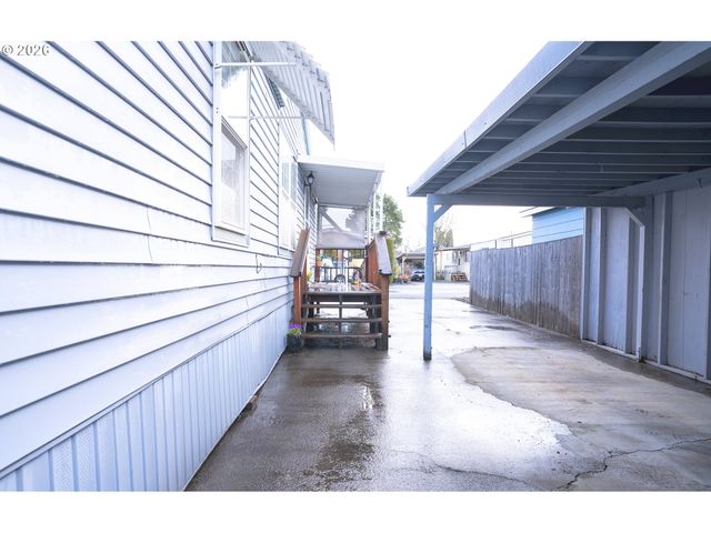 32935 Sw OAKVIEW Ct, Cornelius, OR 97113