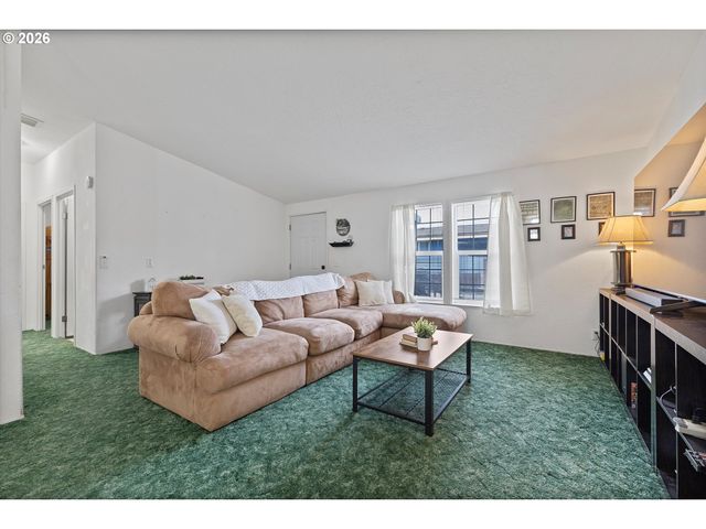 32935 Sw OAKVIEW Ct, Cornelius, OR 97113