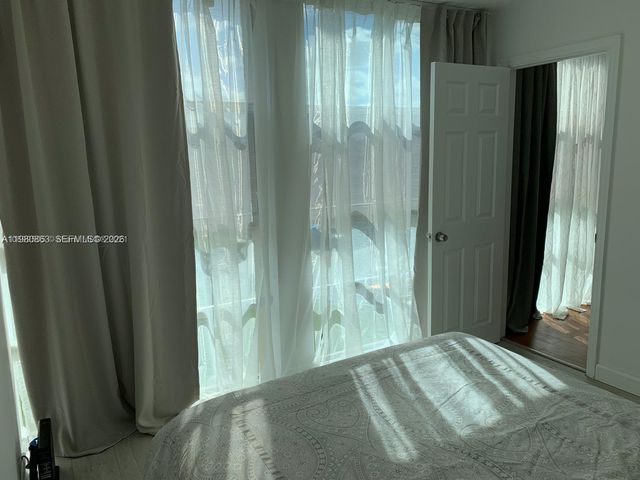 851 Three Islands Blvd 308, Hallandale Beach, FL 33009